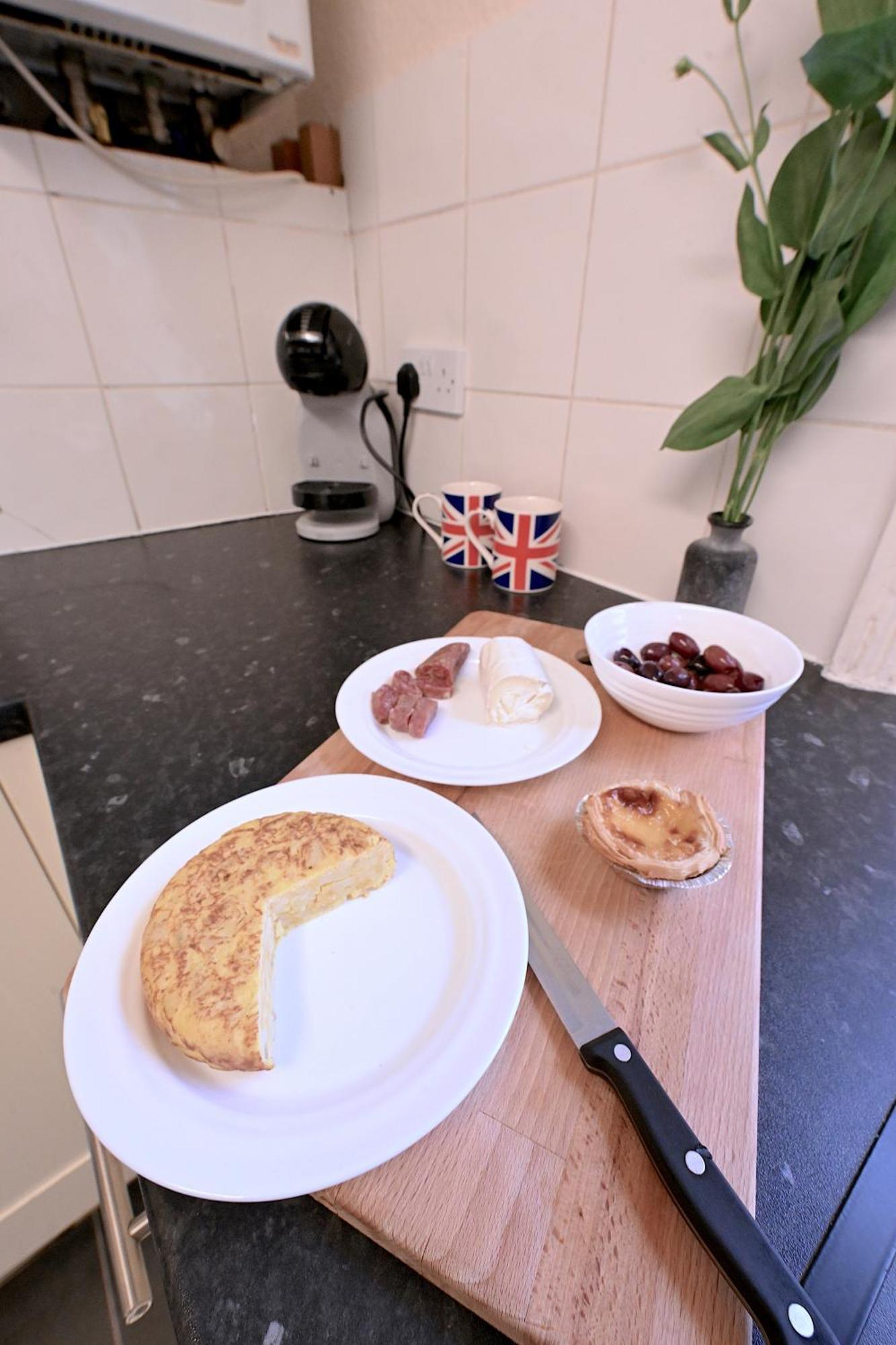 Stunning 3 Bedroom Serviced Flat In North London Exterior foto