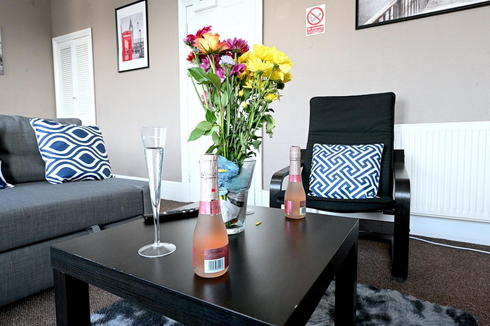Stunning 3 Bedroom Serviced Flat In North London Exterior foto